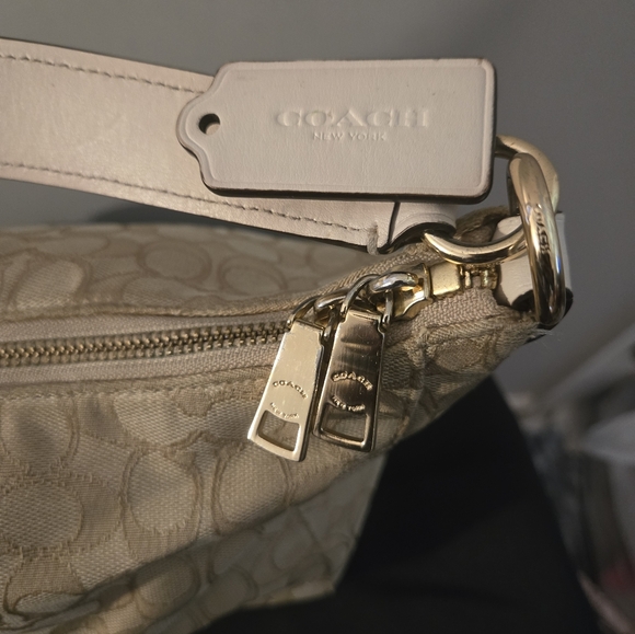 Coach F58284 Outline Signature East West Celeste Hobo Bag PurseSignature jacqua - Picture 7 of 11